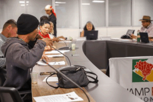 Conferência Livre Nacional reúne mais de 400 participantes para debater envelhecimento digno de pessoas em situação de rua