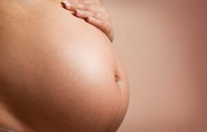 MDHC promove 7º Webinário ReneDH e discute proteção à maternidade de mulheres em situação de rua